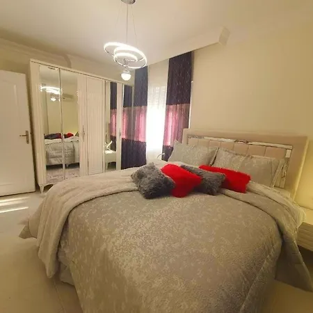 2+1 у моря в аренду в развитом районе оба Lejlighed Alanya